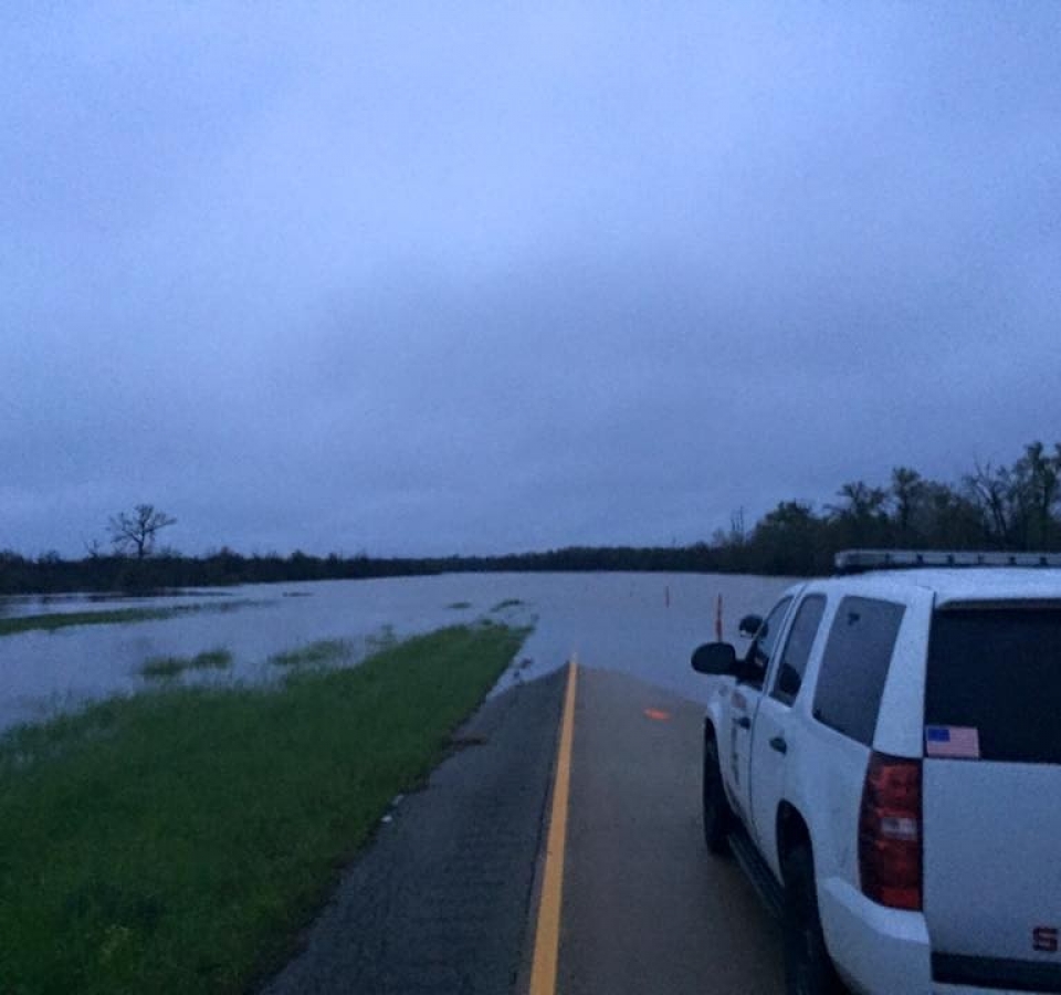 Flooded road LSP