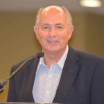 John Hebert, Louisiana Baptists missions and ministries director, thanks former directors of missions for their service to their churches.