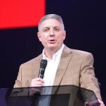 Keith Manuel, evangelism and church growth director for Louisiana Baptists, welcomes ECON participants.