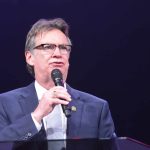 Covington Mayor Mike Cooper welcomes ECON participants.